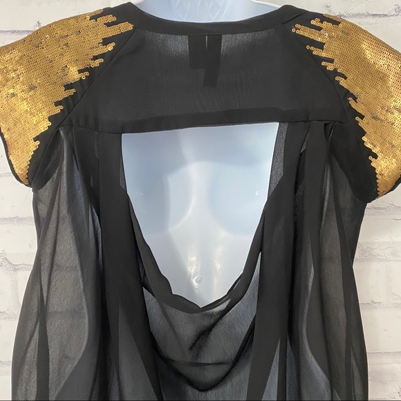 Sheer High-Low Top - Picture 4 of 4